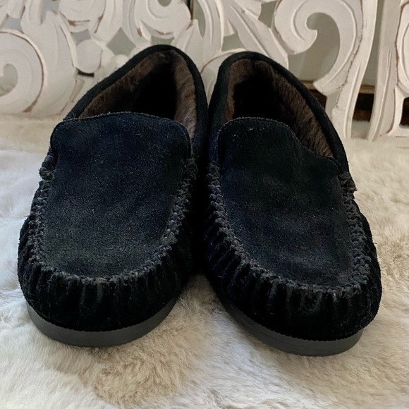 Lands End Moccasin Slippers Suede Leather Womens 6B Black Plush Faux Fur Lining - Picture 5 of 10